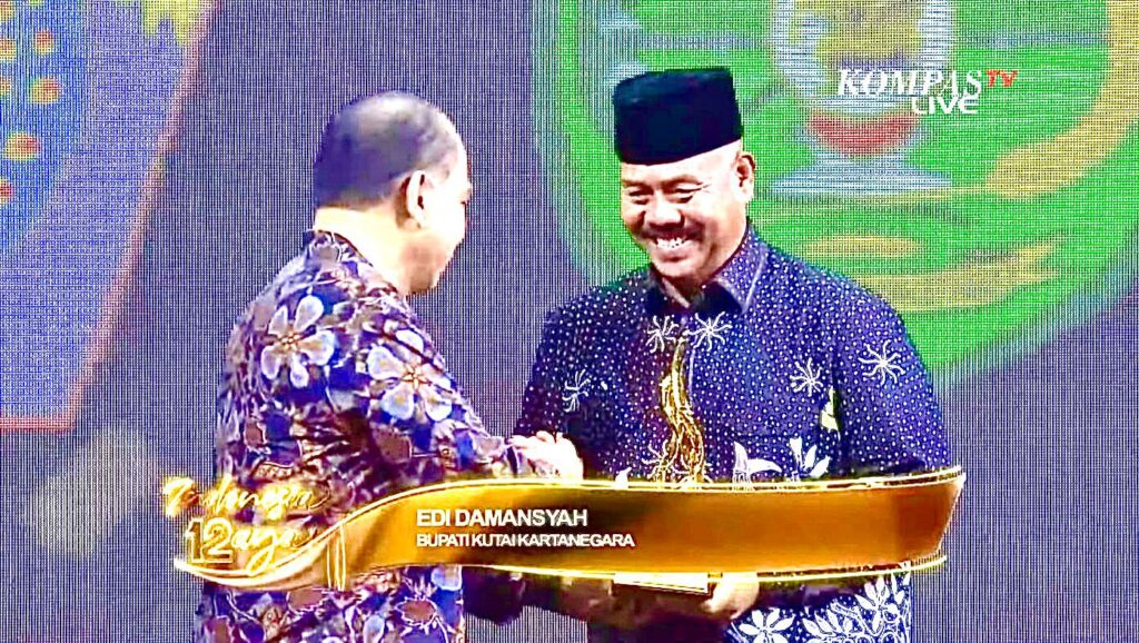 Pemerintah Kabupaten Kutai Kartanegara (Kukar) meraih penghargaan Apresiasi Daerah Peduli Keterbukaan Informasi Publik dari Kementerian Komunikasi dan Informatika (Kominfo) Republik Indonesia.