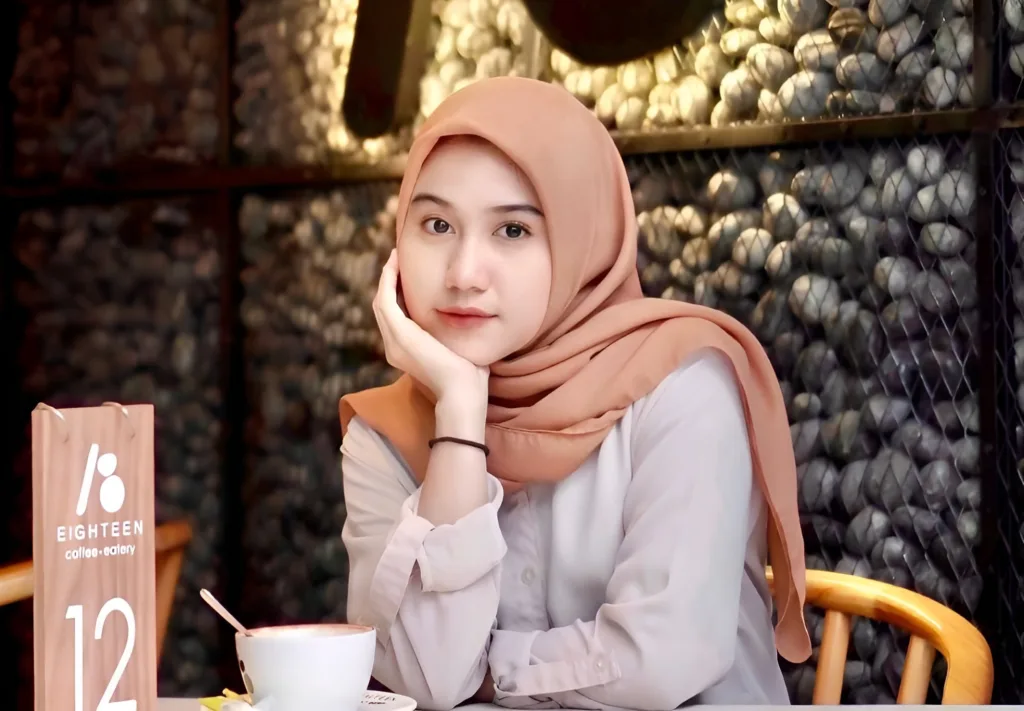 Foto: Influencer Asal Makassar, Dhea Aisyah Putri.