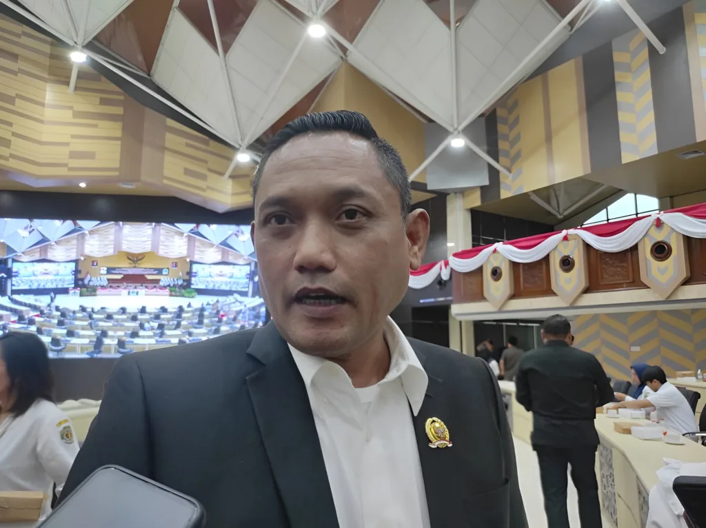 Wakil Ketua DPRD Provinsi Kalimantan Timur, Ir Seno Aji. (Istimewa)