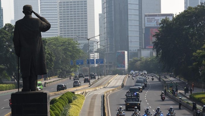Foto: Jalan Jenderal Sudirman, Jakarta Pusat.