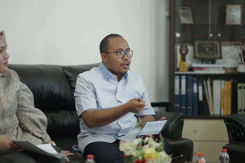 Foto: Kunjungan Anggota DPRD Kukar Dapil IV, Rahmat Dermawan, ke Kecamatan Sangasanga.