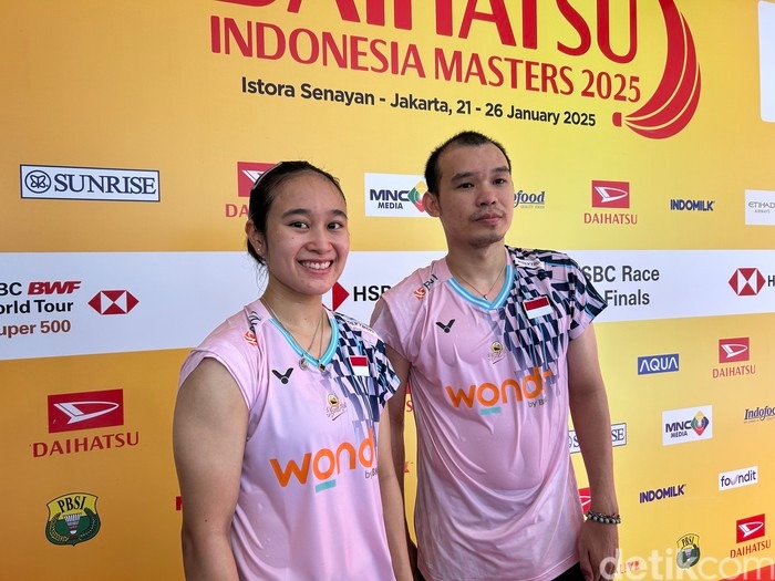 Foto: Pebulu tangkis ganda campuran asal Indonesia, Rinov Rivaldy & Lisa Ayu Kusumawati.