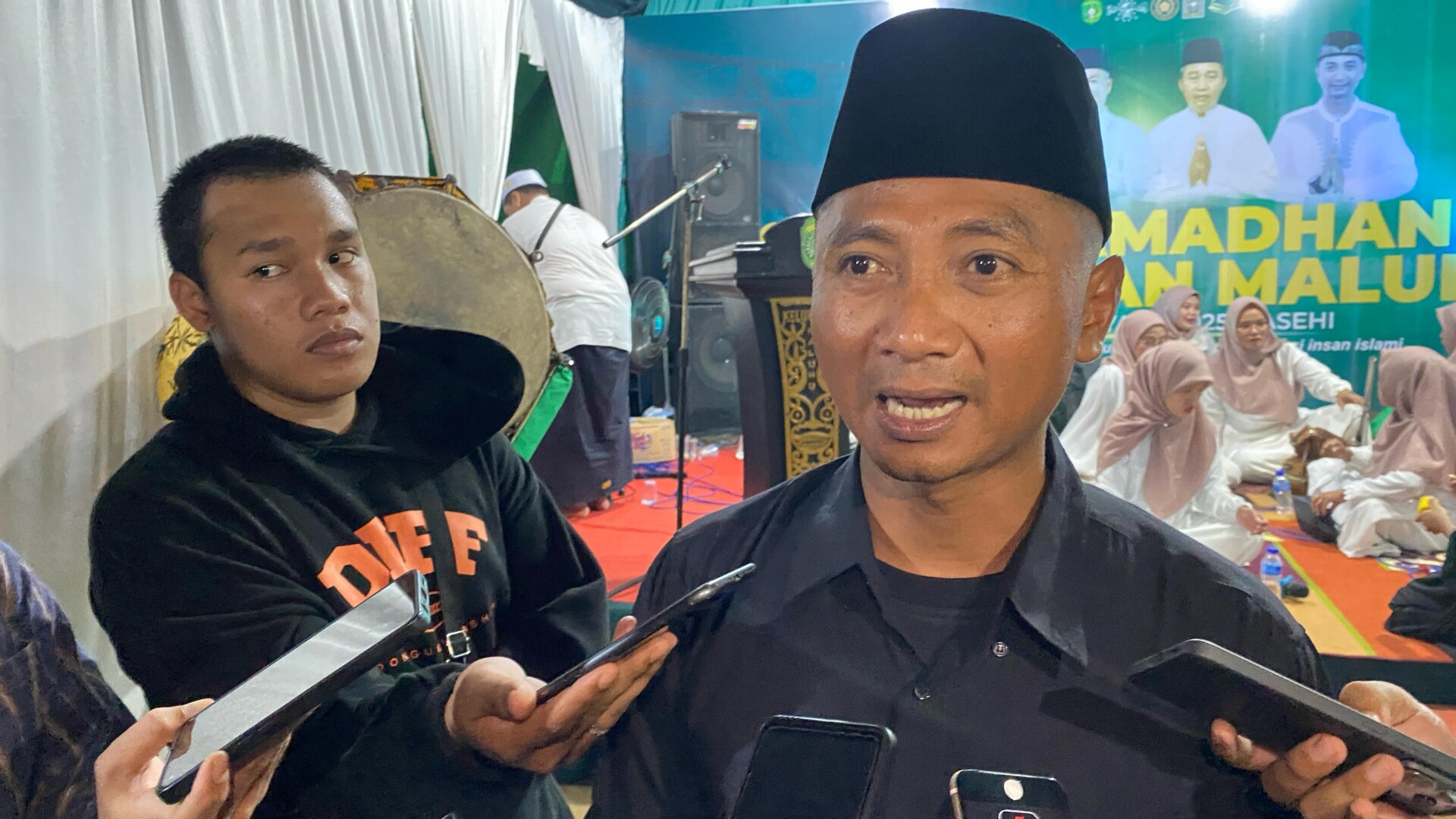 Foto: Lurah Maluhu, Tri Joko Kuncoro, beri tanggapan usai pembukaan Festival Ramadhan Ke-V Kelurahan Maluhu.
