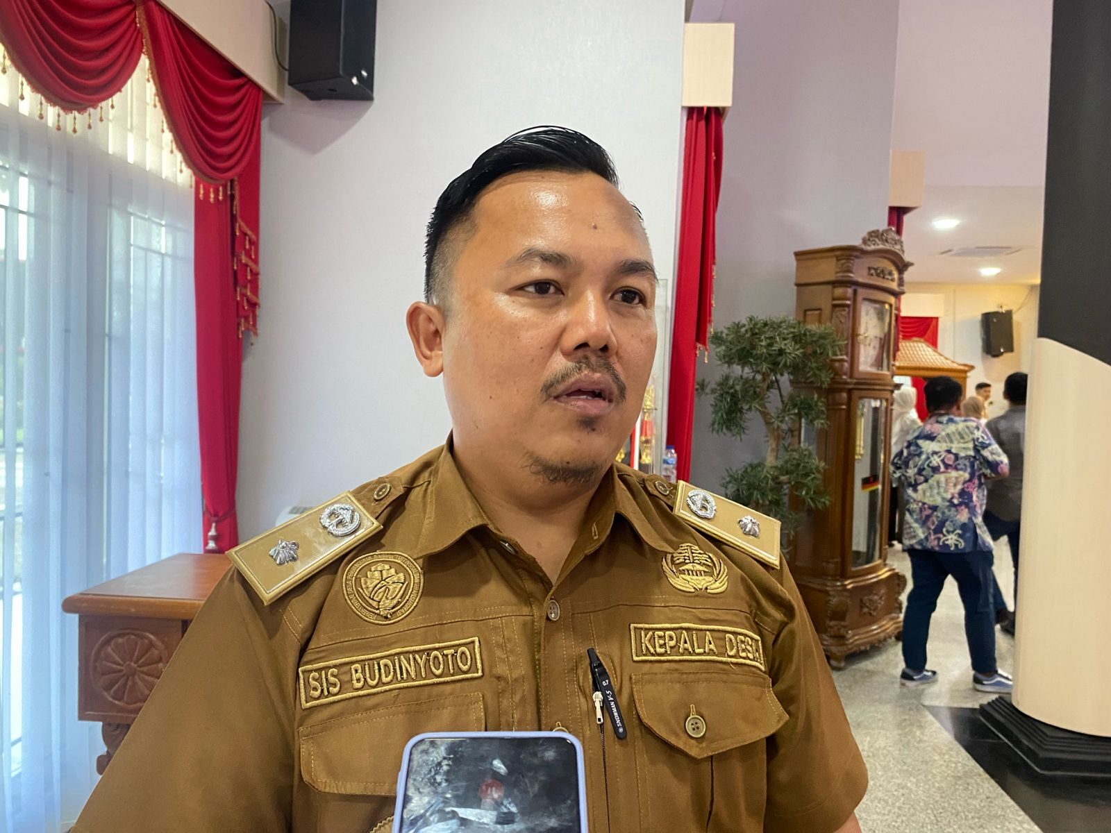 Foto: Kades Loa Sakoh, Sis Budinyoto.